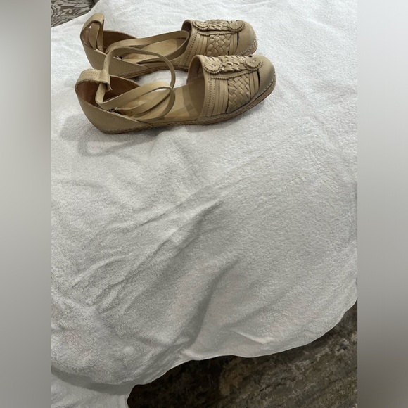 Ladies leather flats with ankle straps - Picture 1 of 2